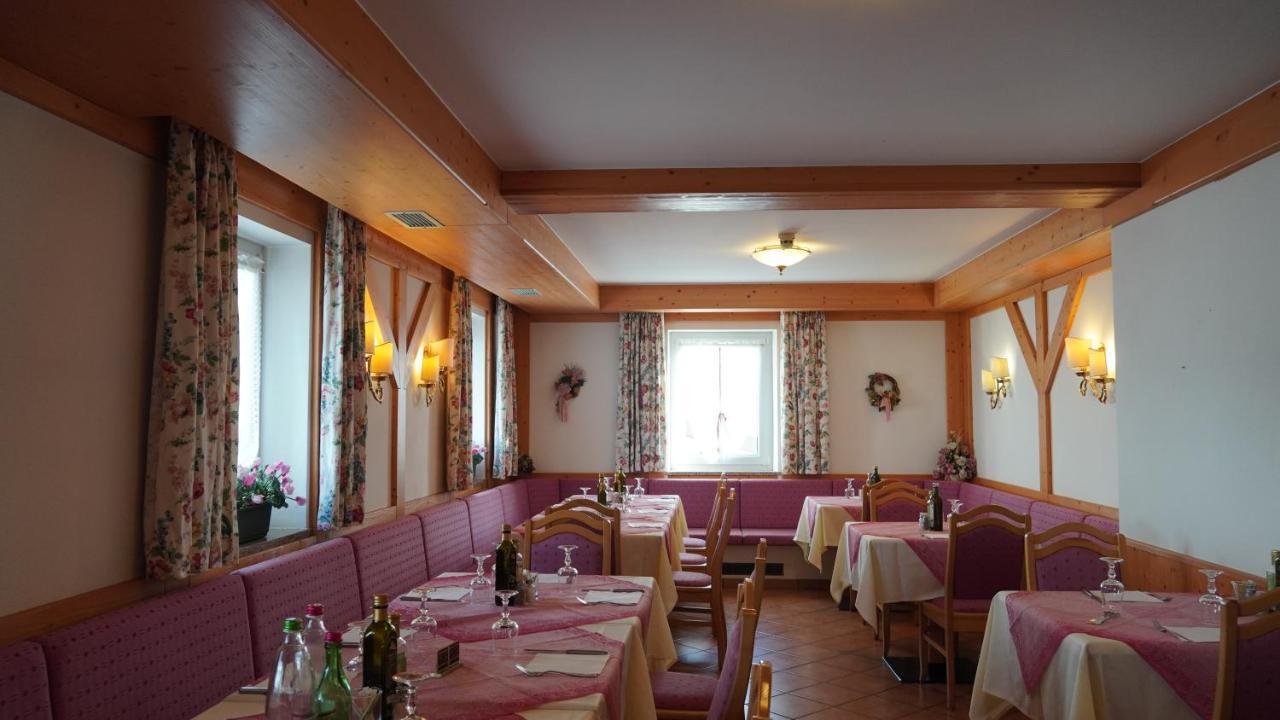 Hotel Alpenrose Пассо-Ролле Экстерьер фото